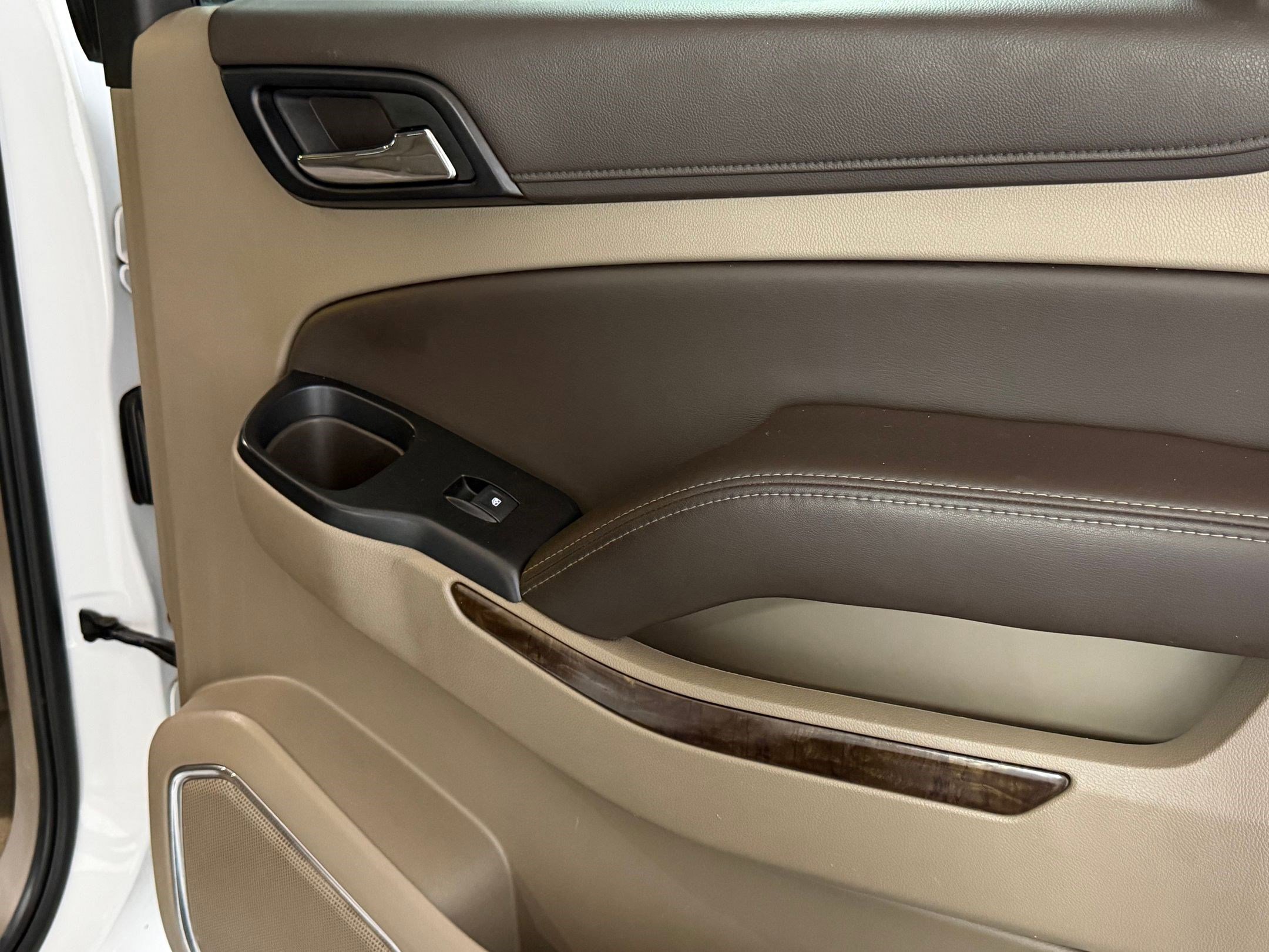 Used 2019 Chevrolet Suburban LT image 41