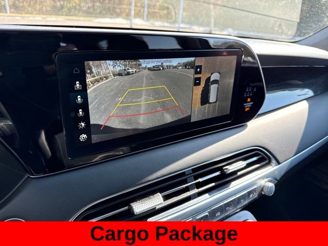 Used 2022 Hyundai Palisade Limited w/ Winter Package image 19