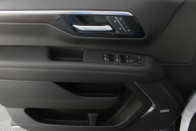 New 2026 Chevrolet Suburban Z71 w/ Z71 Off-Road Package image 16