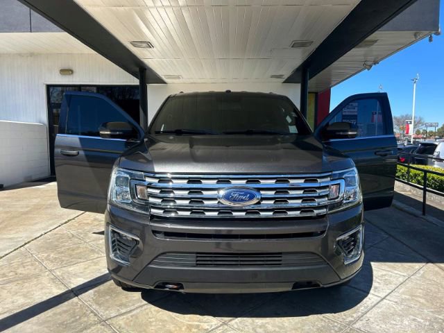 Used 2019 Ford Expedition XLT w/ Equipment Group 201A AWD/4WD image 6