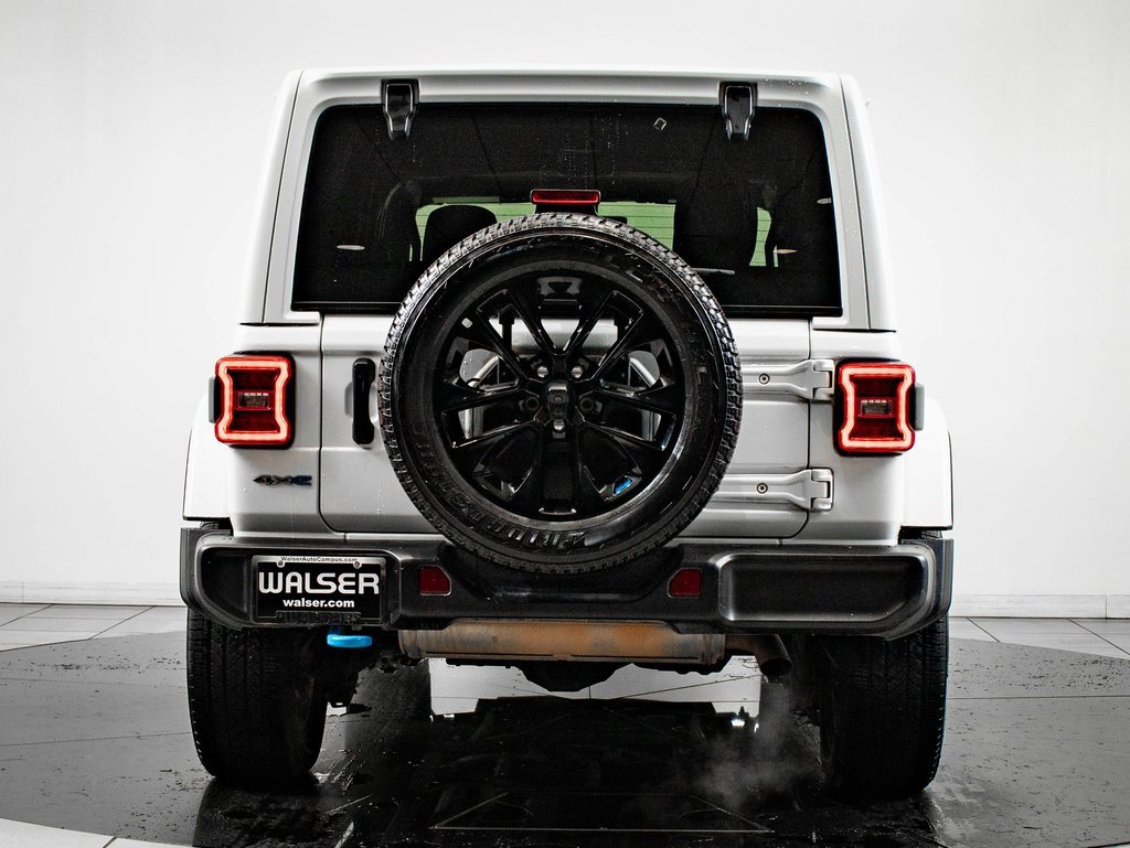 Used 2023 Jeep Wrangler Unlimited Sahara w/ Cold Weather Group image 7