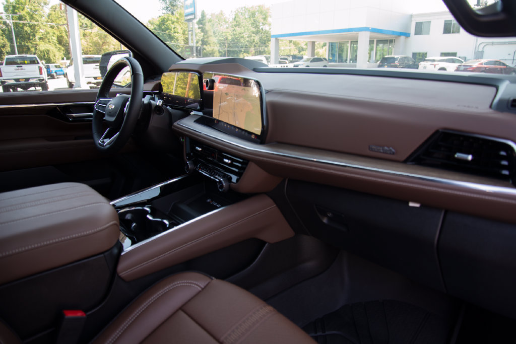 New 2026 Chevrolet Tahoe High Country AWD/4WD image 17