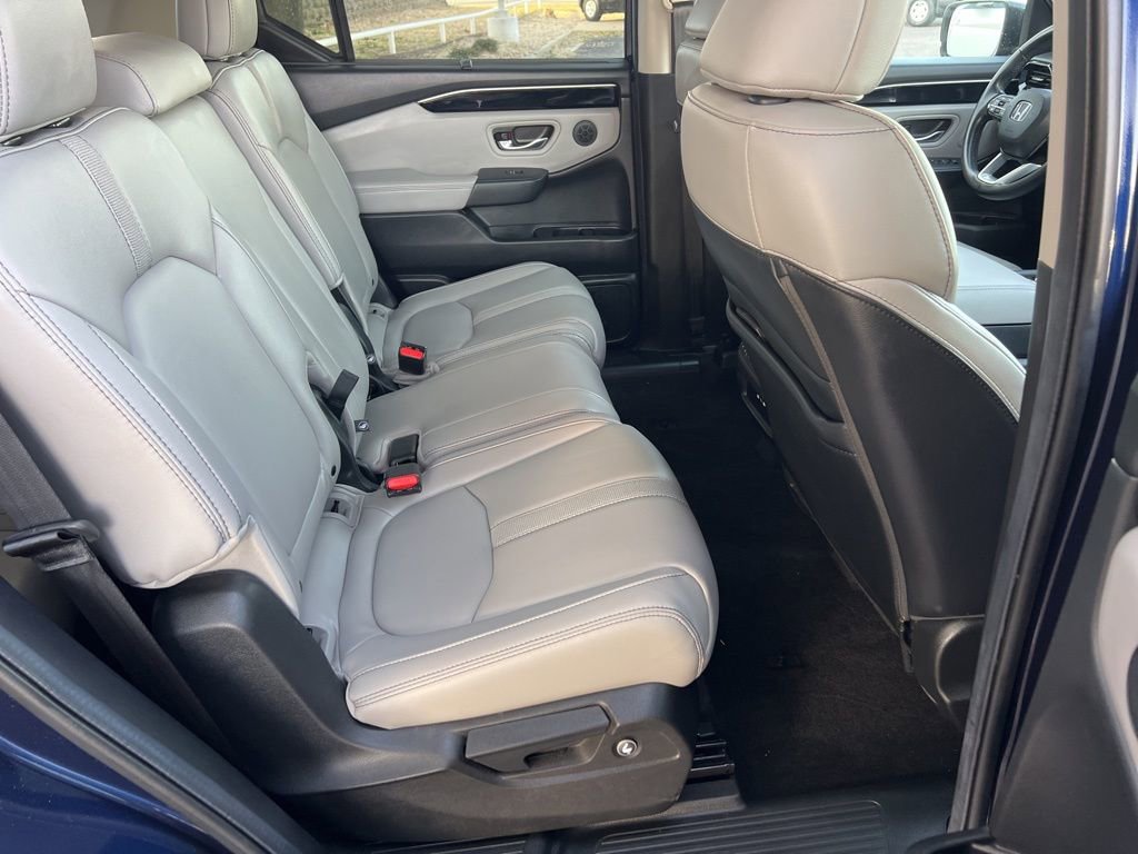 Used 2025 Honda Pilot EX-L image 14