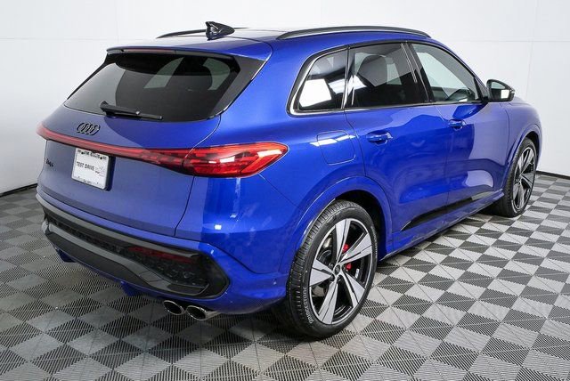 Used 2025 Audi SQ5 Premium Plus AWD/4WD image 3