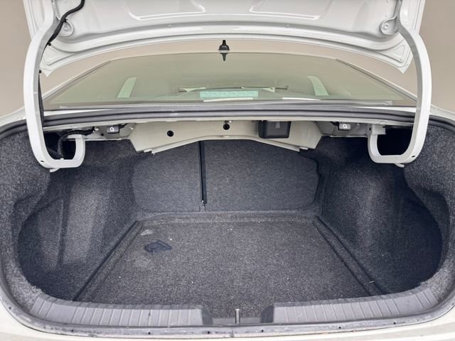 Used 2024 Volkswagen Jetta SE image 7