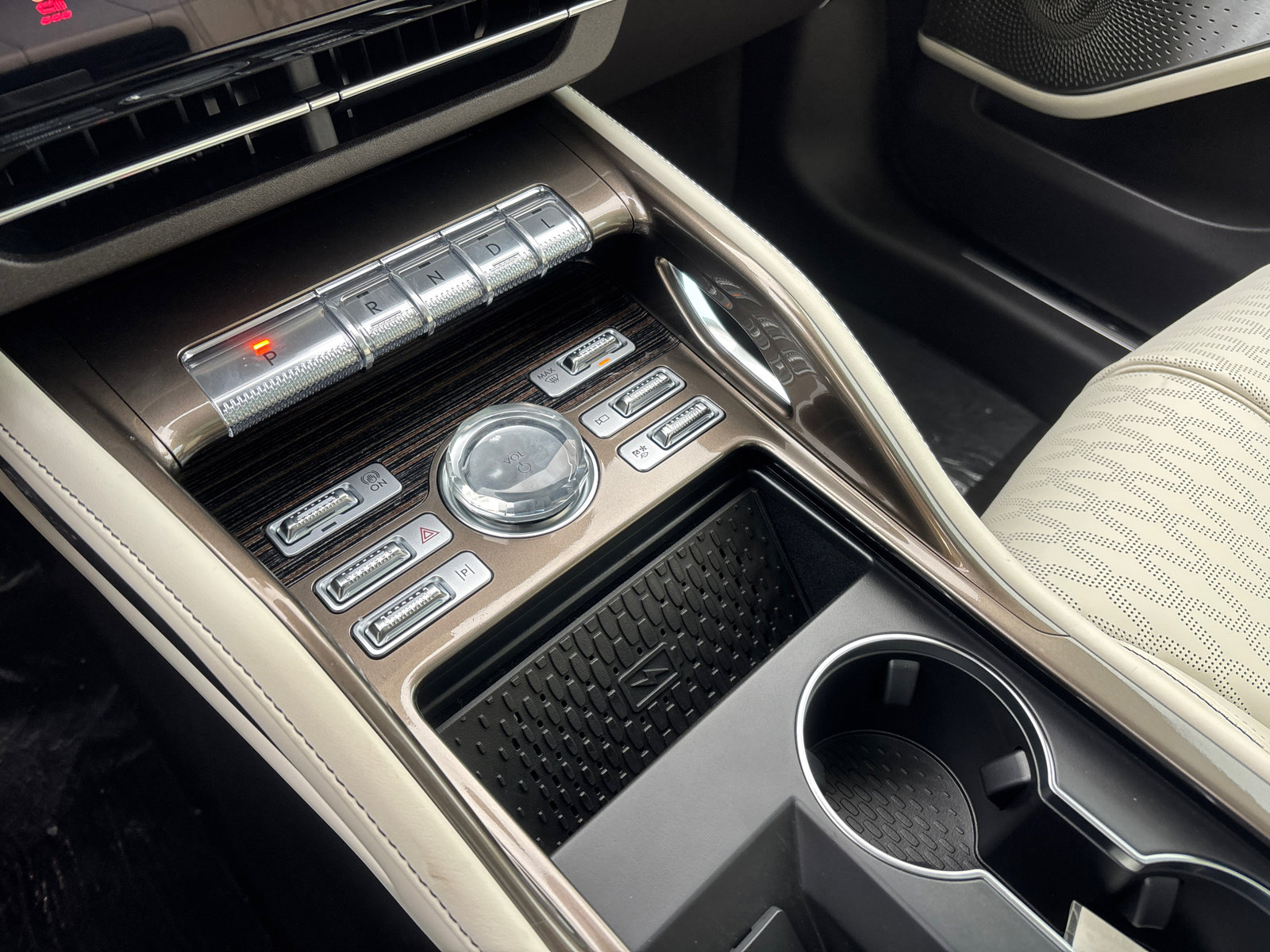 New 2026 Lincoln Nautilus Black Label image 24