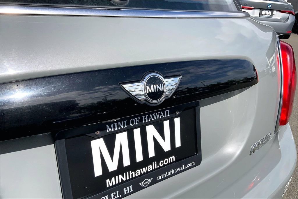Used 2018 MINI Cooper 4-Door Hardtop image 24