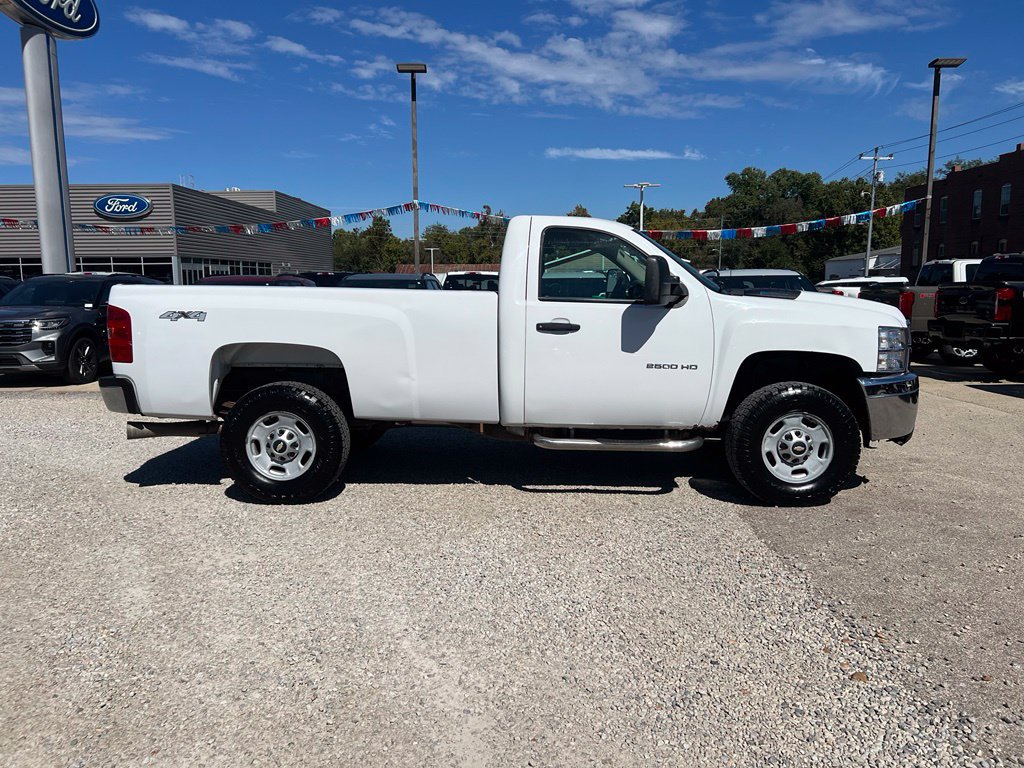 Used 2011 Chevrolet Silverado 2500 W/T AWD/4WD image 9