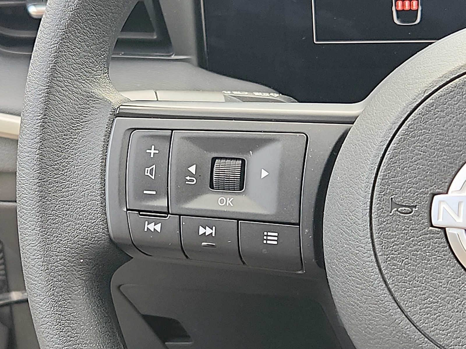 Certified 2025 Nissan Kicks S AWD/4WD image 20
