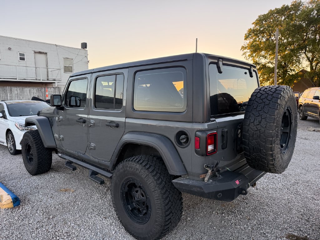 Used 2019 Jeep Wrangler Unlimited Sport AWD/4WD image 9