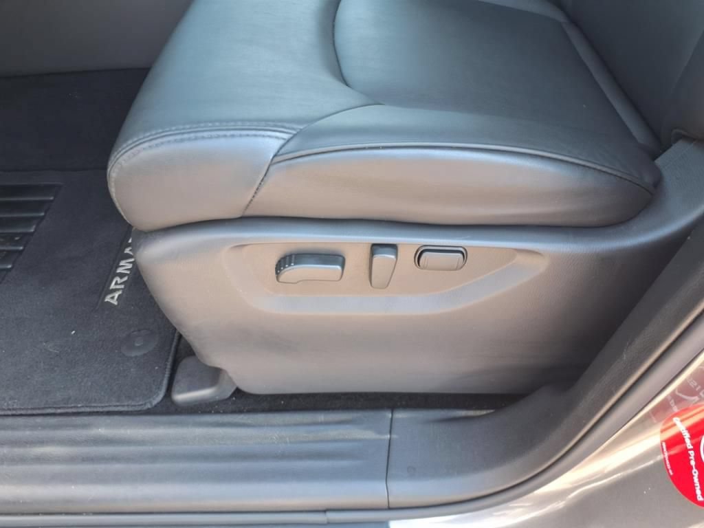 Used 2023 Nissan Armada SV w/ Cargo Package RWD image 5