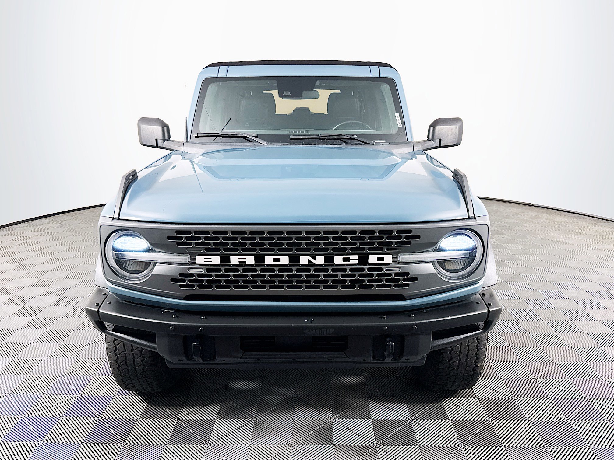 Used 2021 Ford Bronco Badlands AWD/4WD image 2