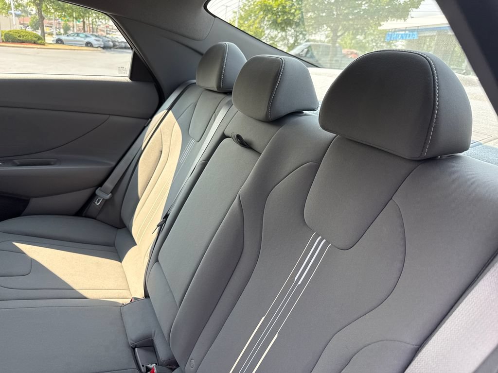 Certified 2024 Hyundai Elantra SEL w/ Convenience Package FWD image 19