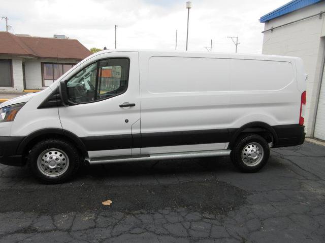 Certified 2023 Ford Transit 250 Low Roof AWD w/ Exterior Upgrade Package image 4