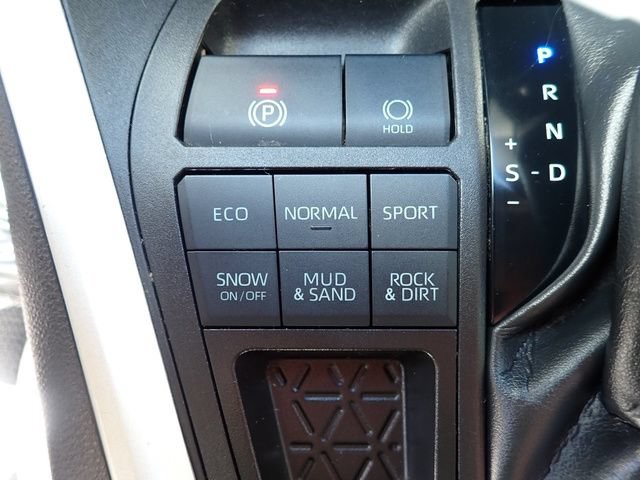 Certified 2022 Toyota RAV4 XLE AWD/4WD image 25