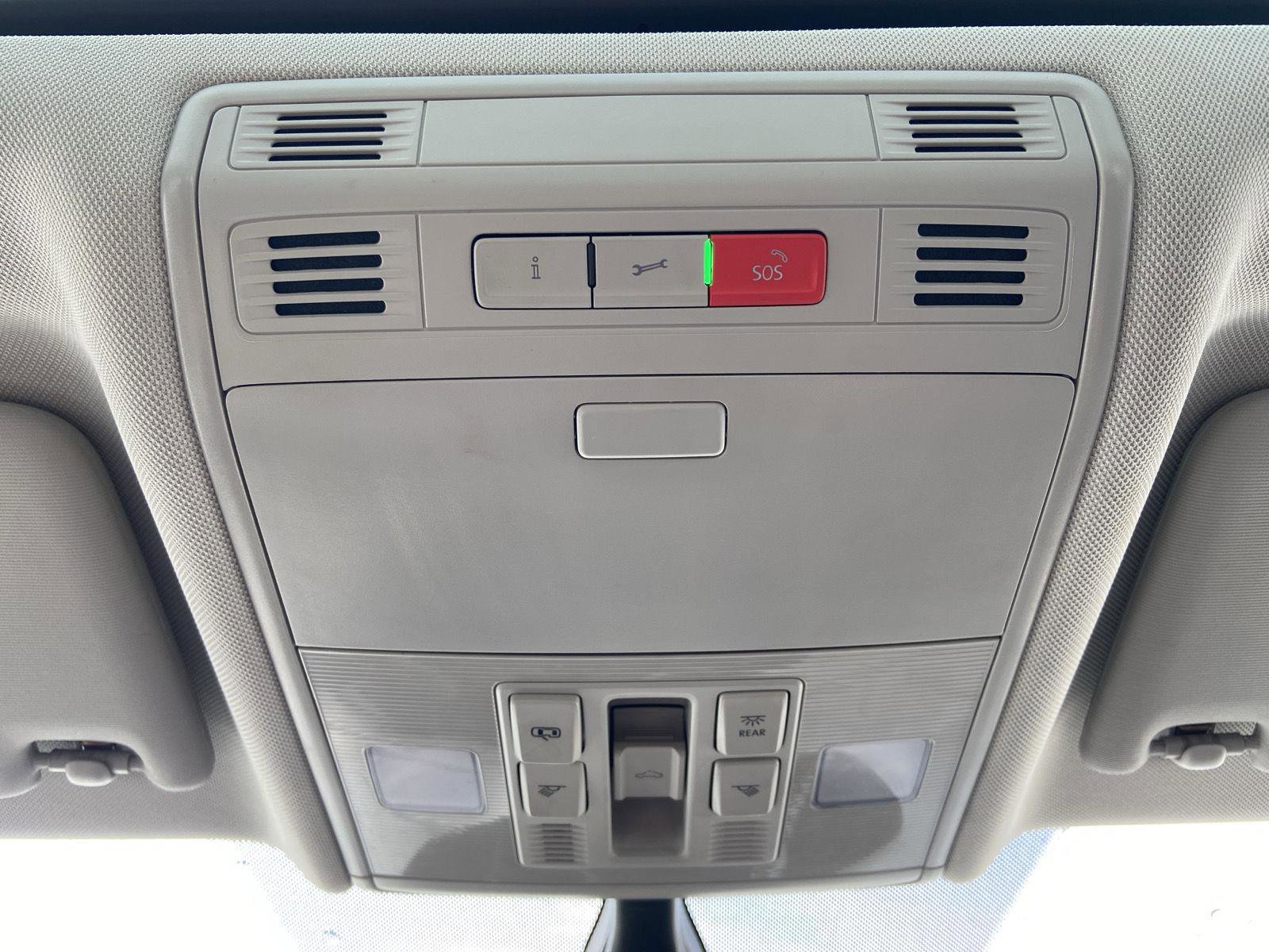 Used 2020 Volkswagen Jetta SE image 52