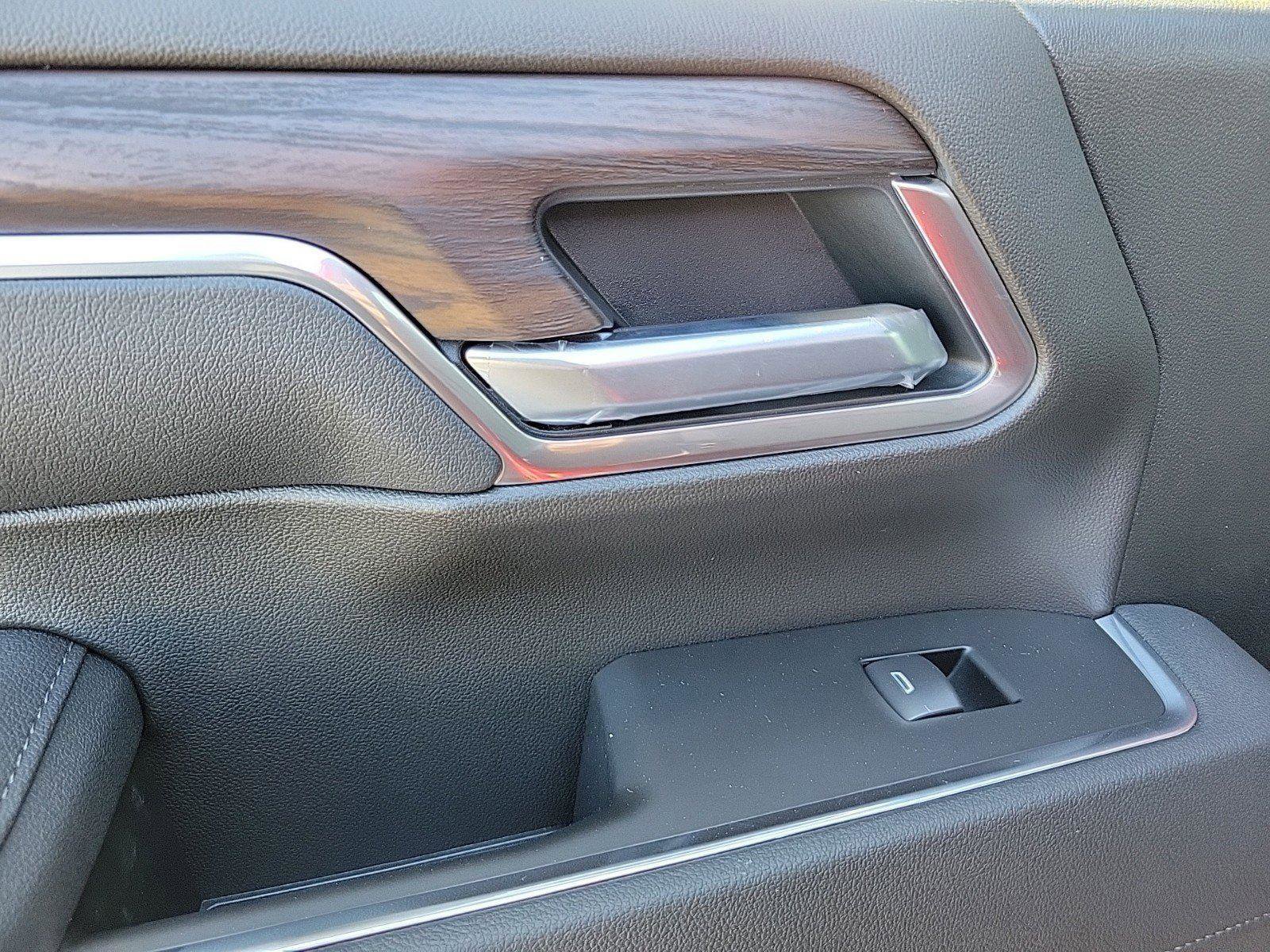 New 2026 GMC Sierra 2500 SLT w/ SLT Premium Package image 14