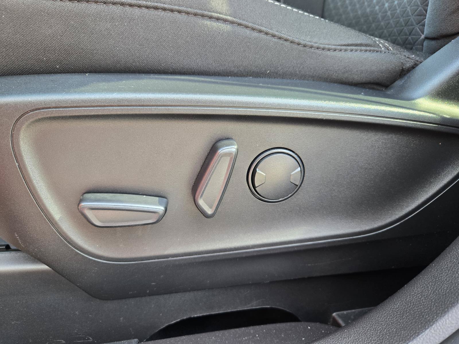 Used 2023 Ford Escape Active w/ Tech Pack #2 FWD image 24