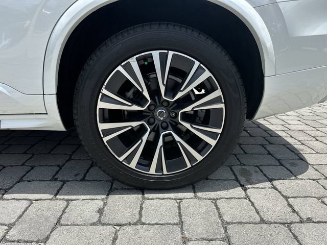 Used 2020 Volvo XC90 T6 Momentum AWD/4WD image 11