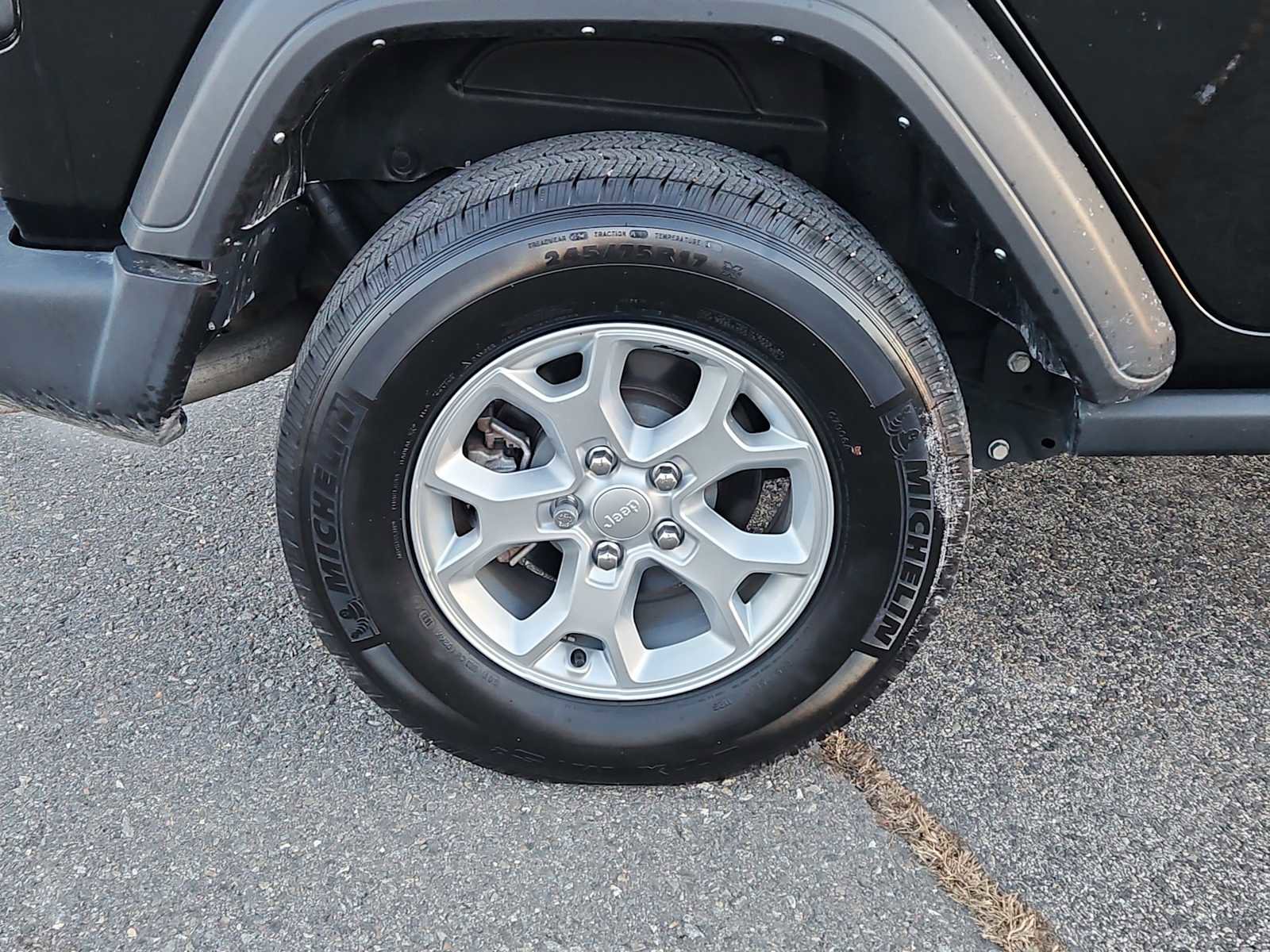 Used 2021 Jeep Wrangler Unlimited Islander image 9