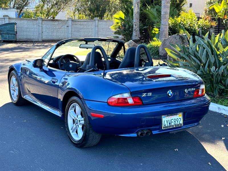 Used 2002 BMW Z3 2.5i image 2