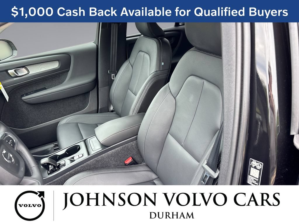 New 2026 Volvo XC40 B5 Core w/ Climate Package AWD/4WD image 13