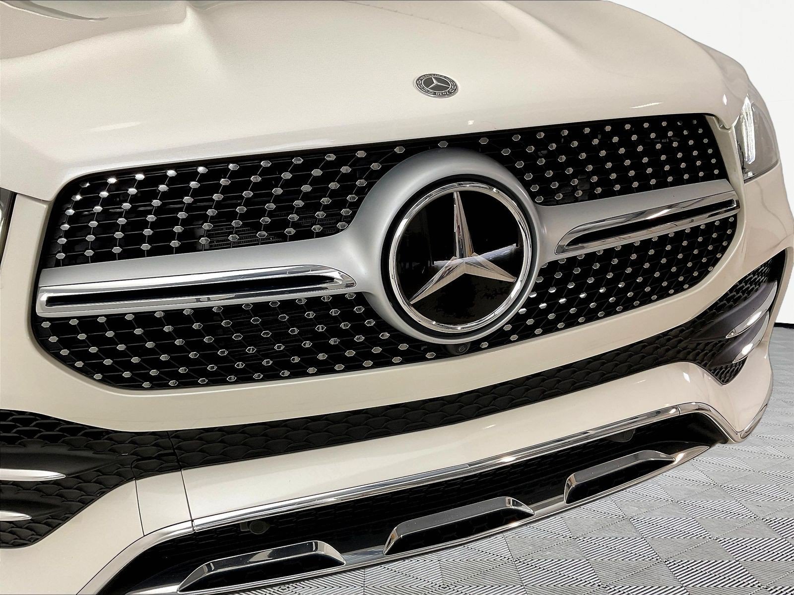 Certified 2020 Mercedes-Benz GLE 580 4MATIC image 34