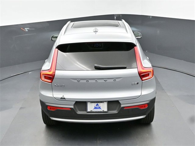 Used 2024 Volvo XC40 B5 Plus image 46