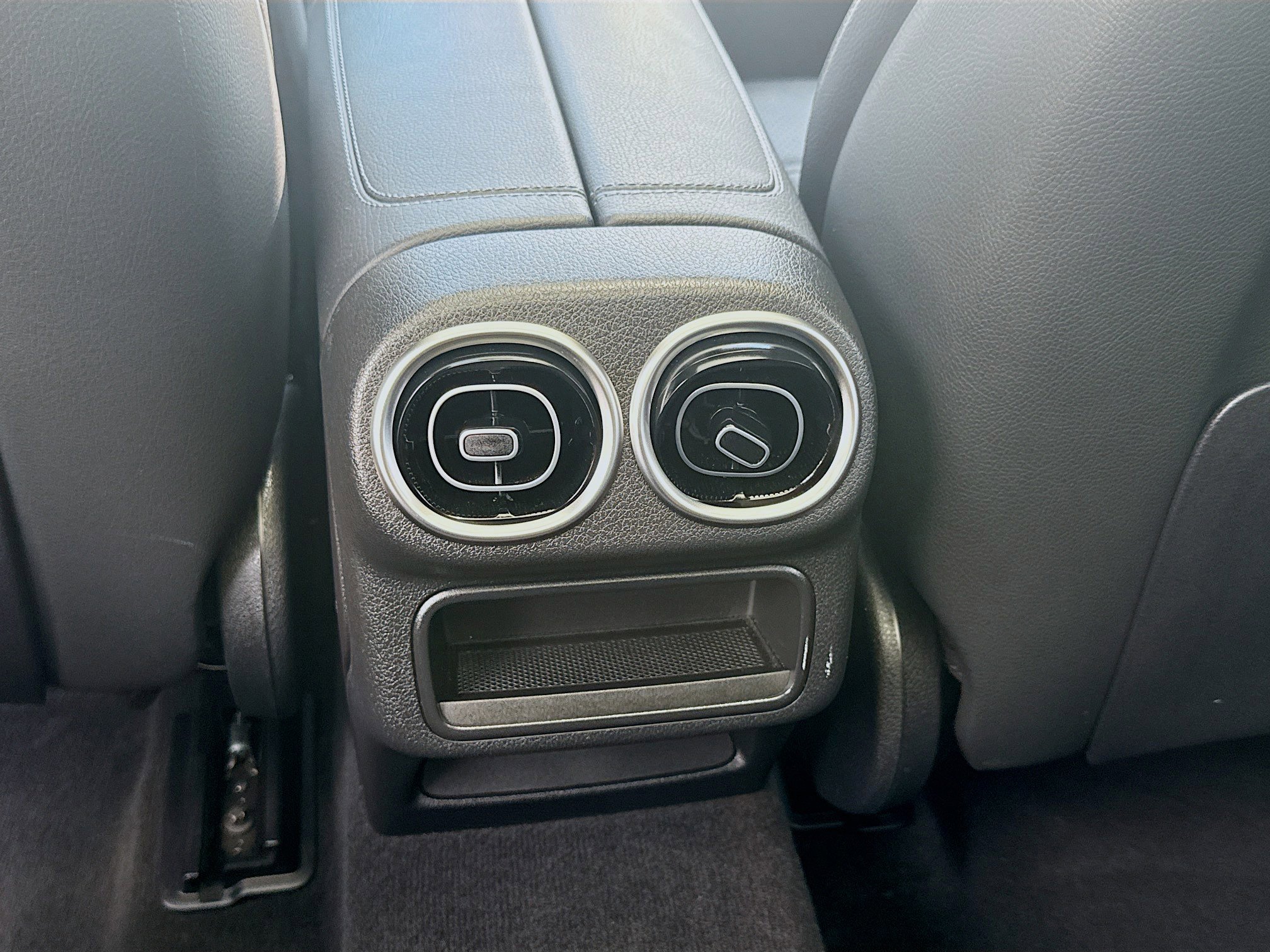 Used 2023 Mercedes-Benz GLC 300 4MATIC w/ Exclusive Trim Package image 23