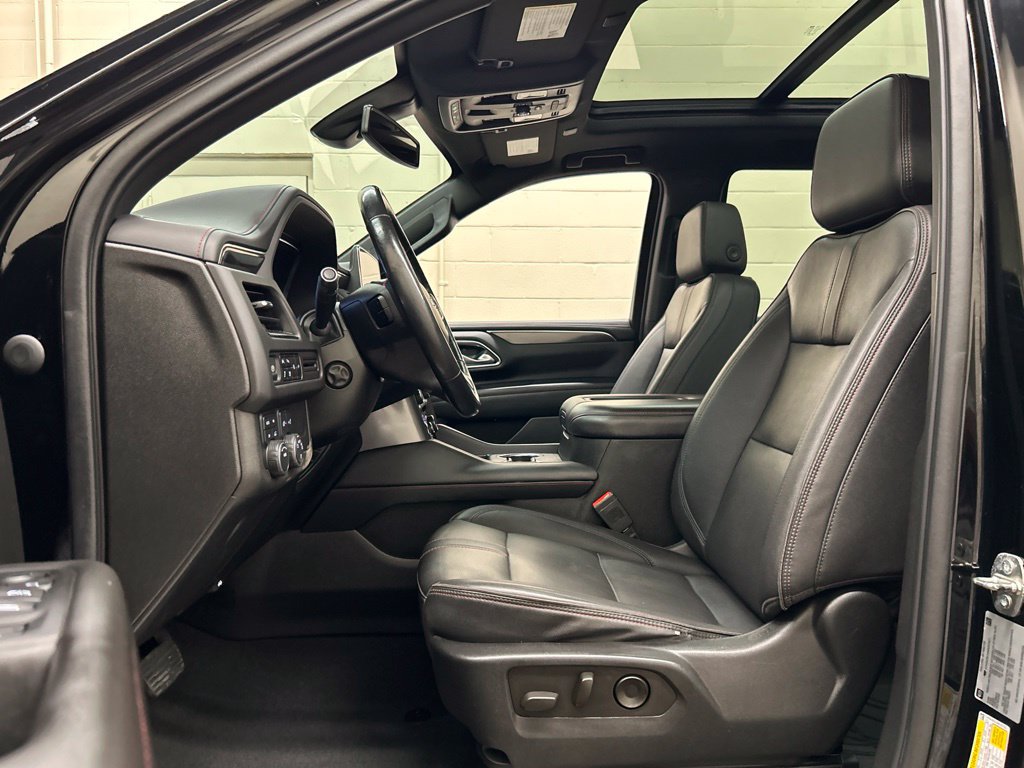 Used 2022 Chevrolet Tahoe RST w/ Luxury Package AWD/4WD image 8