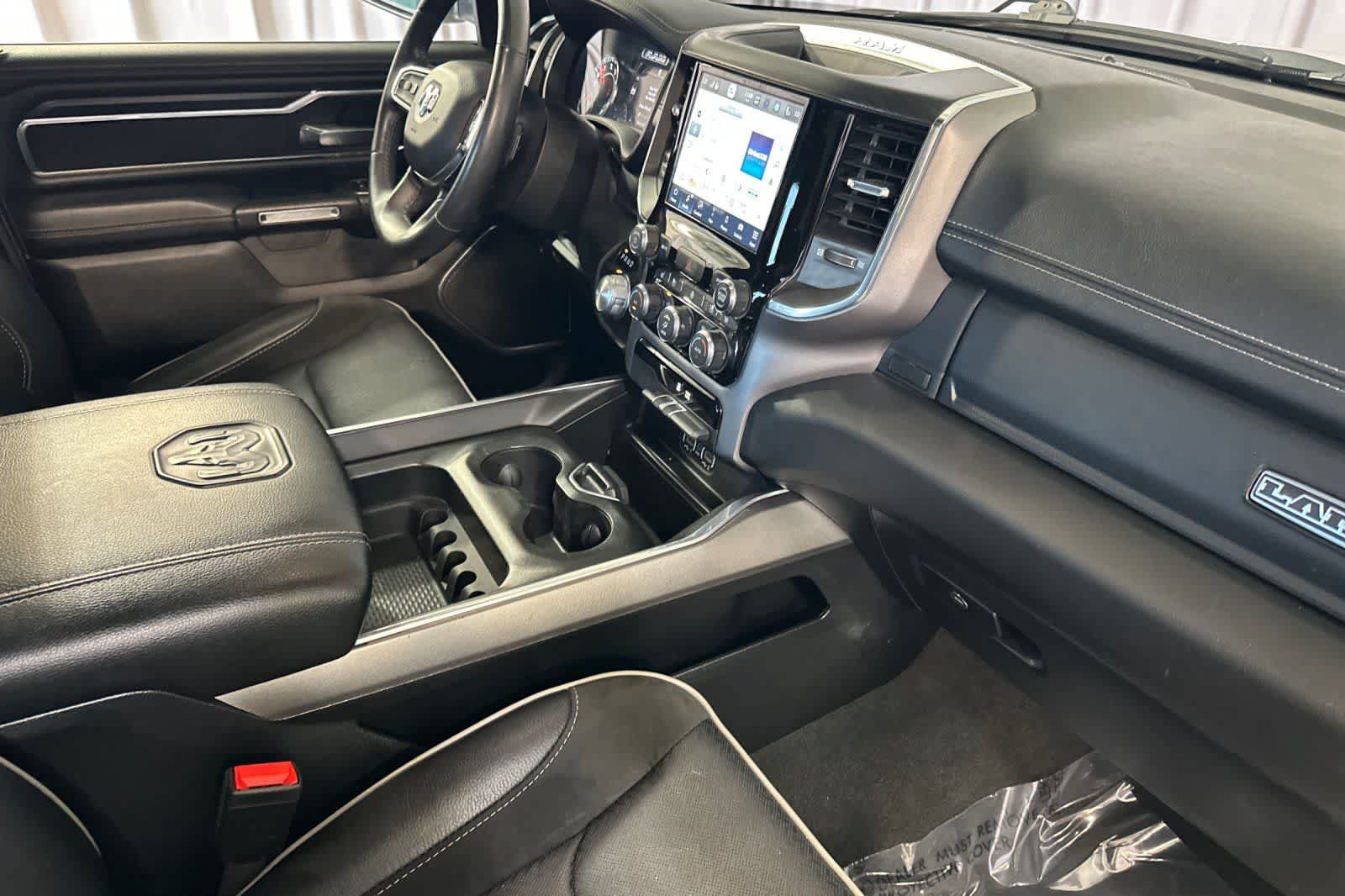 Used 2024 RAM 1500 Laramie AWD/4WD image 17