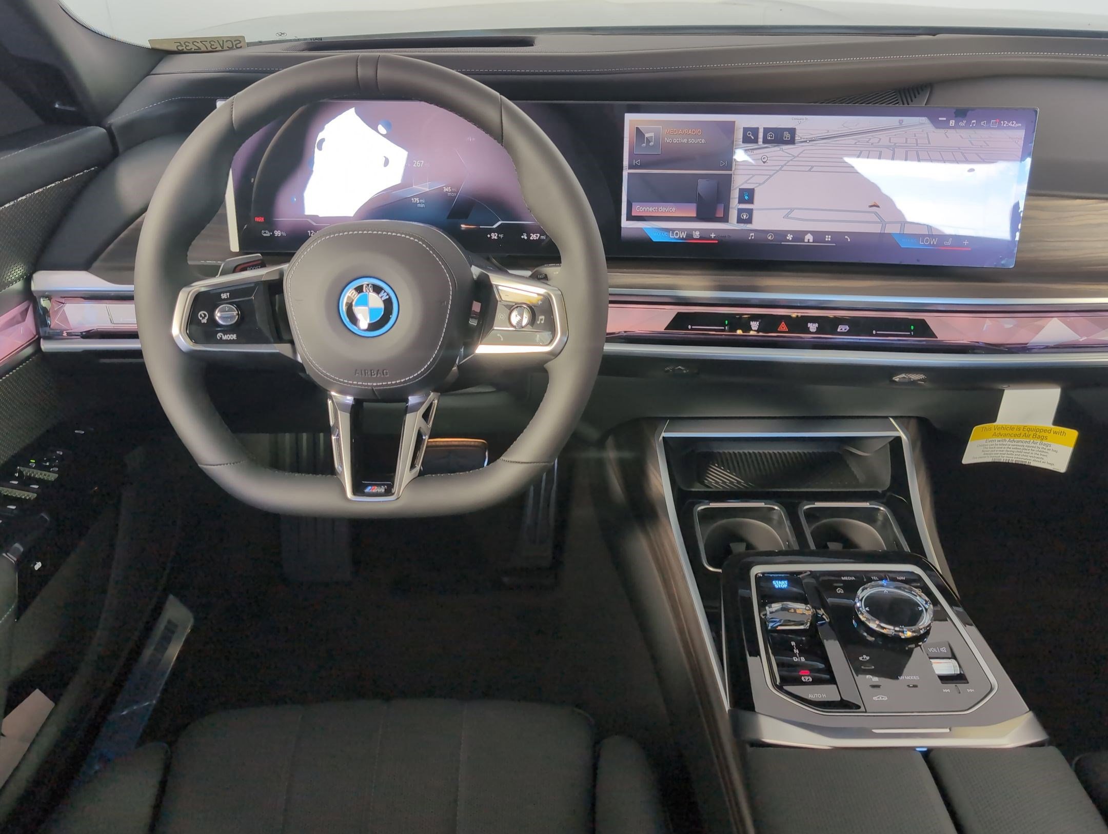 New 2025 BMW i7 xDrive60 w/ Premium Package image 4