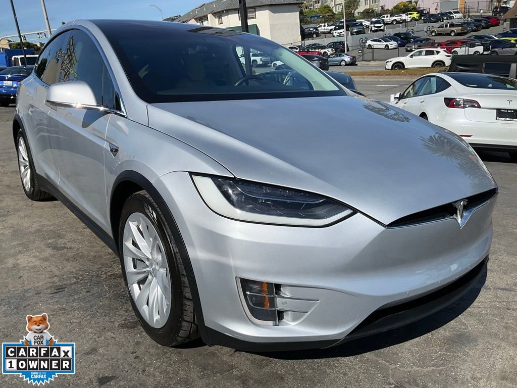 Used 2016 Tesla Model X 75D image 88