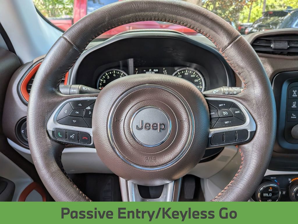 Used 2017 Jeep Renegade Latitude w/ Popular Equipment Group FWD image 14