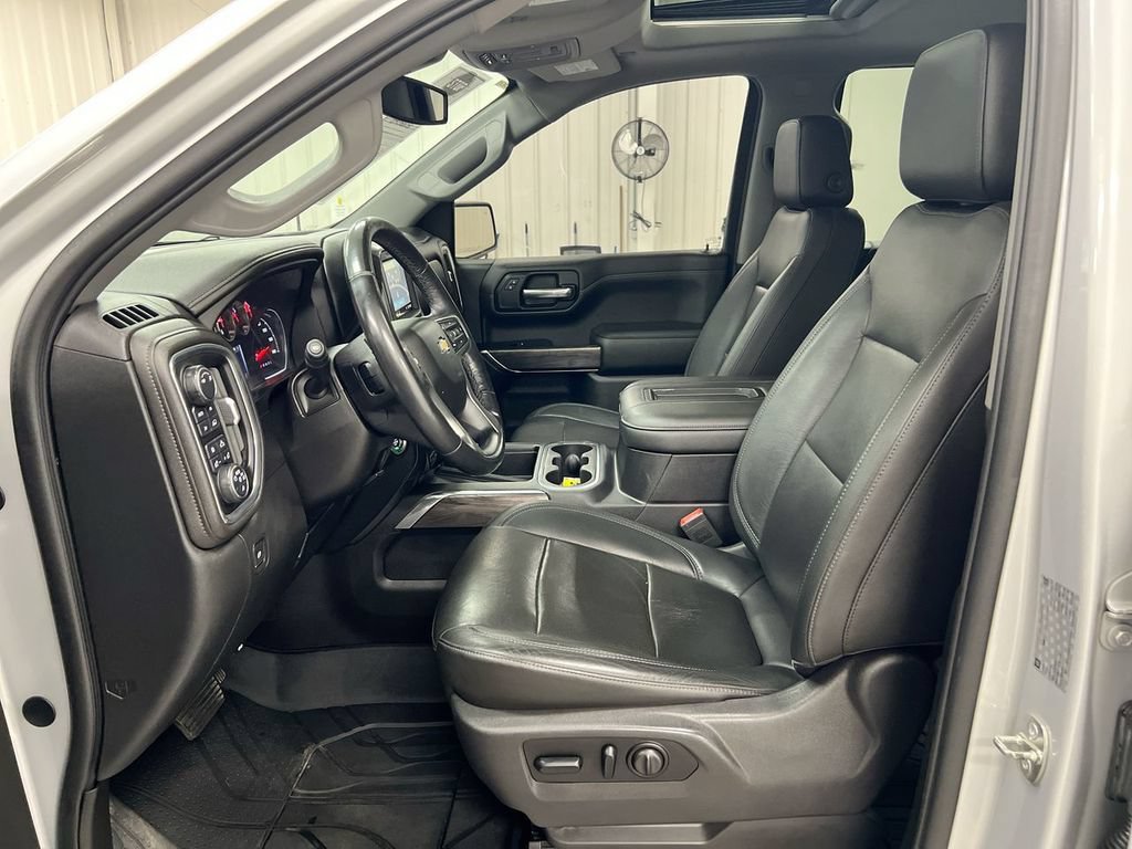 Used 2019 Chevrolet Silverado 1500 LTZ w/ LTZ Premium Package AWD/4WD image 20