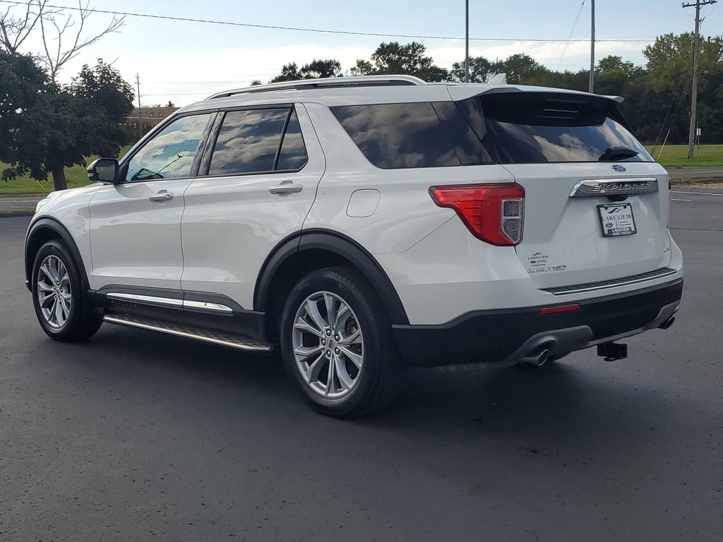 Used 2023 Ford Explorer Limited w/ Equipment Group 301A image 4