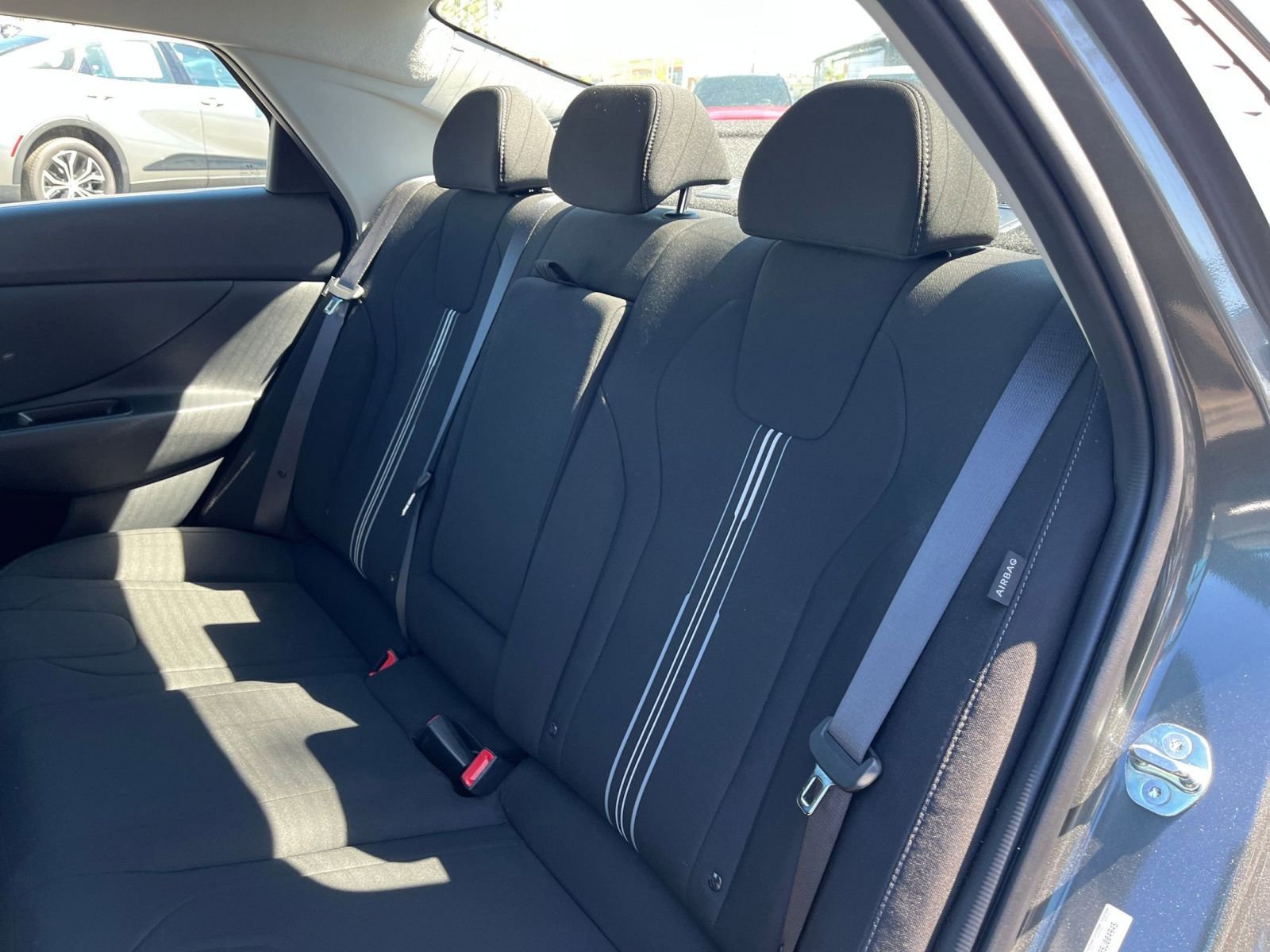 Used 2025 Hyundai Elantra SEL image 39