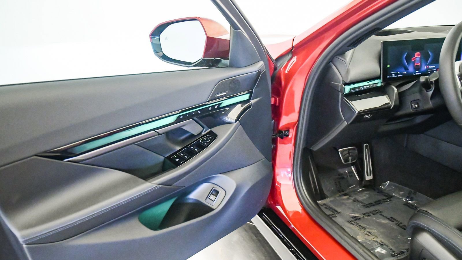 Used 2026 BMW 540i xDrive image 28