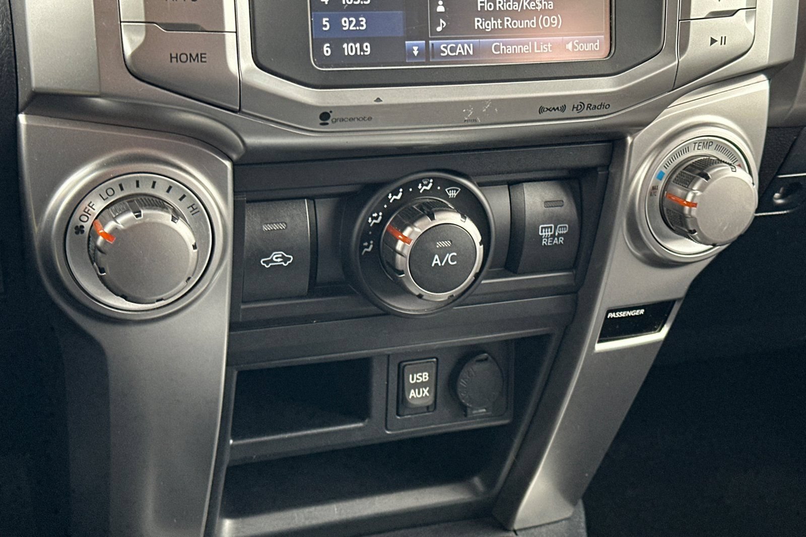 Used 2016 Toyota 4Runner SR5 AWD/4WD image 20