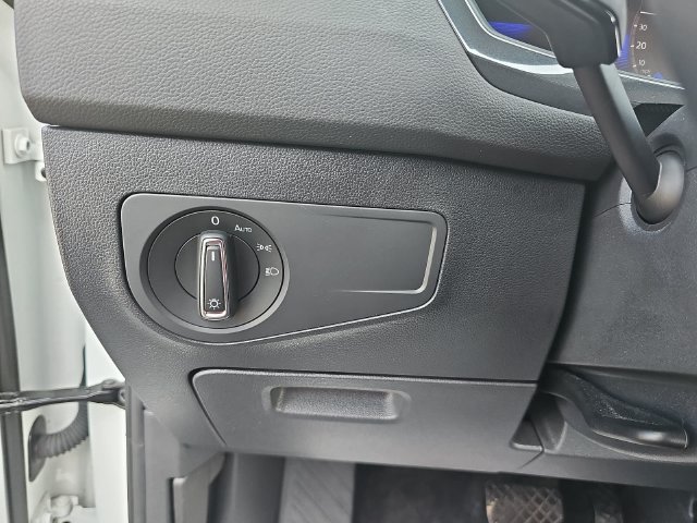 Used 2024 Volkswagen Tiguan SE FWD image 36