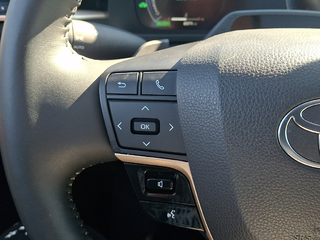 Used 2026 Toyota Crown Platinum AWD/4WD image 29