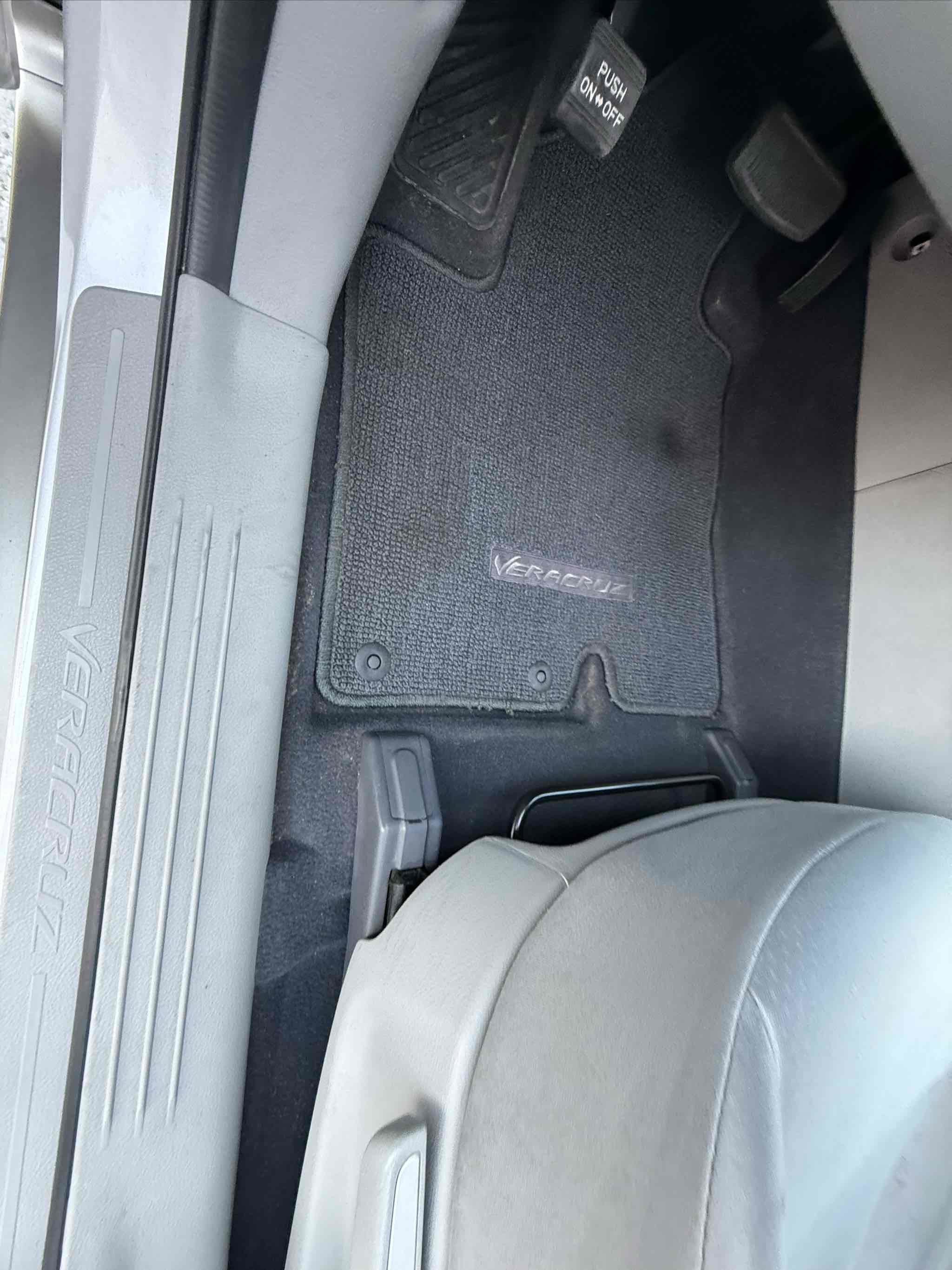 Used 2009 Hyundai Veracruz GLS image 82