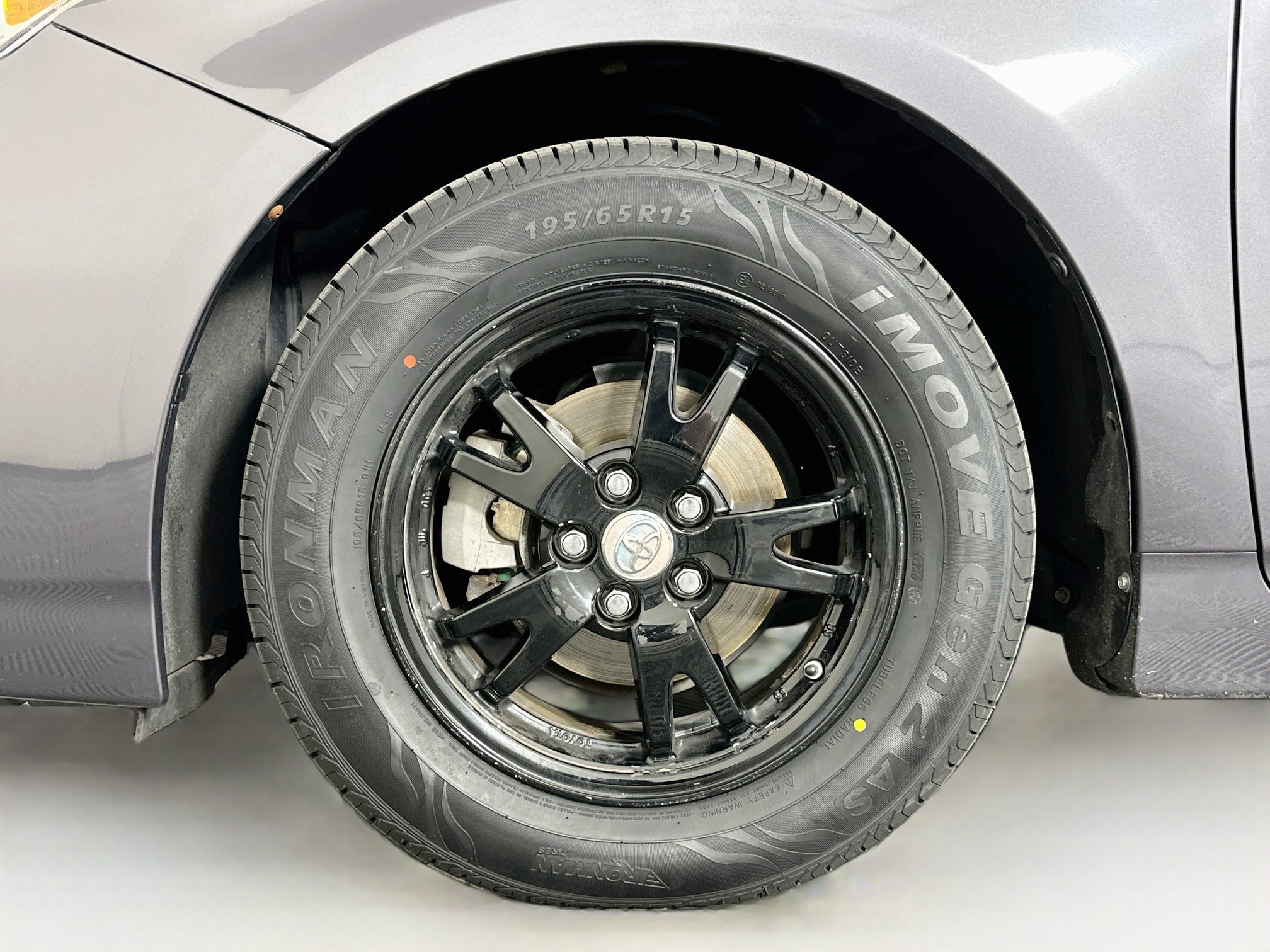 Used 2014 Toyota Prius Two FWD image 11