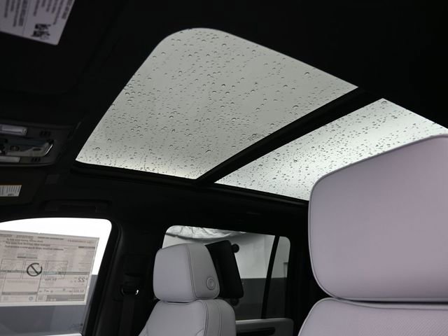 New 2026 Chevrolet Suburban Premier image 24