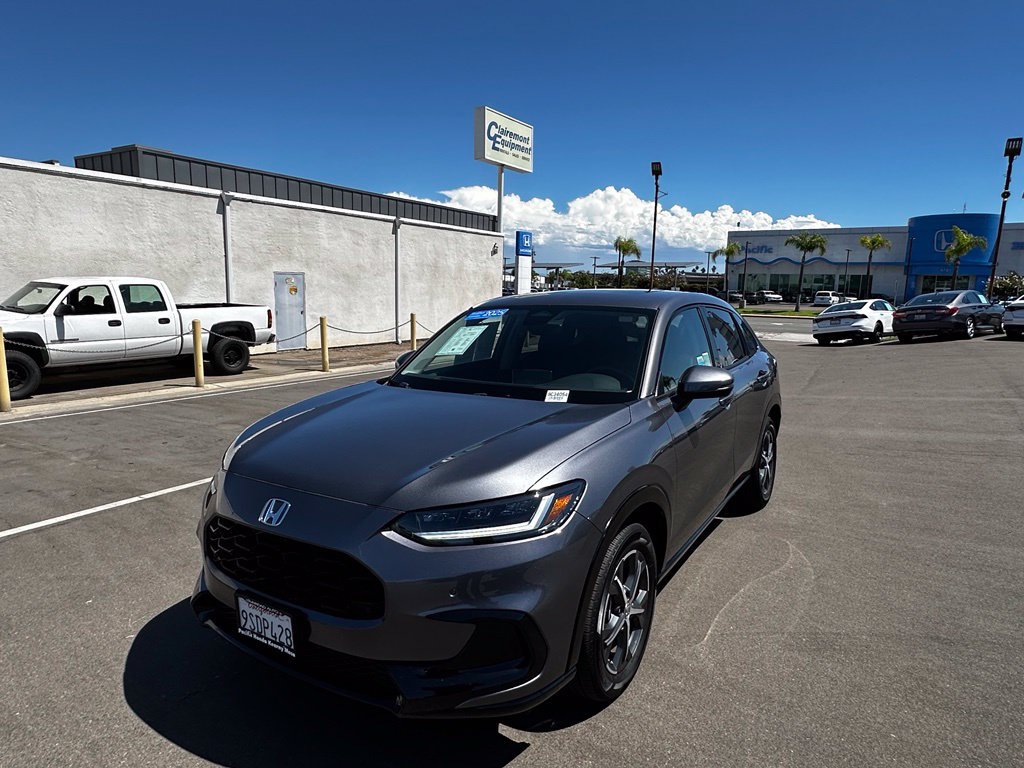 Certified 2025 Honda HR-V EX-L image 2