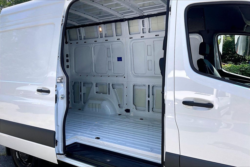Used 2026 Mercedes-Benz Sprinter 2500 image 23