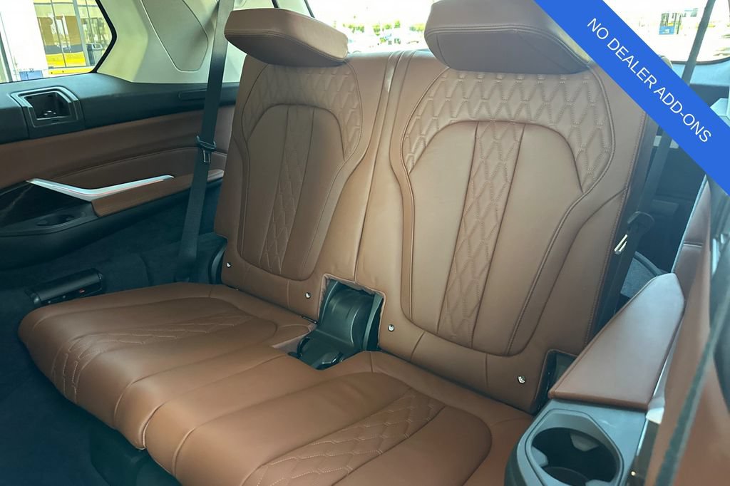 Used 2019 BMW X7 xDrive50i w/ Premium Package AWD/4WD image 16
