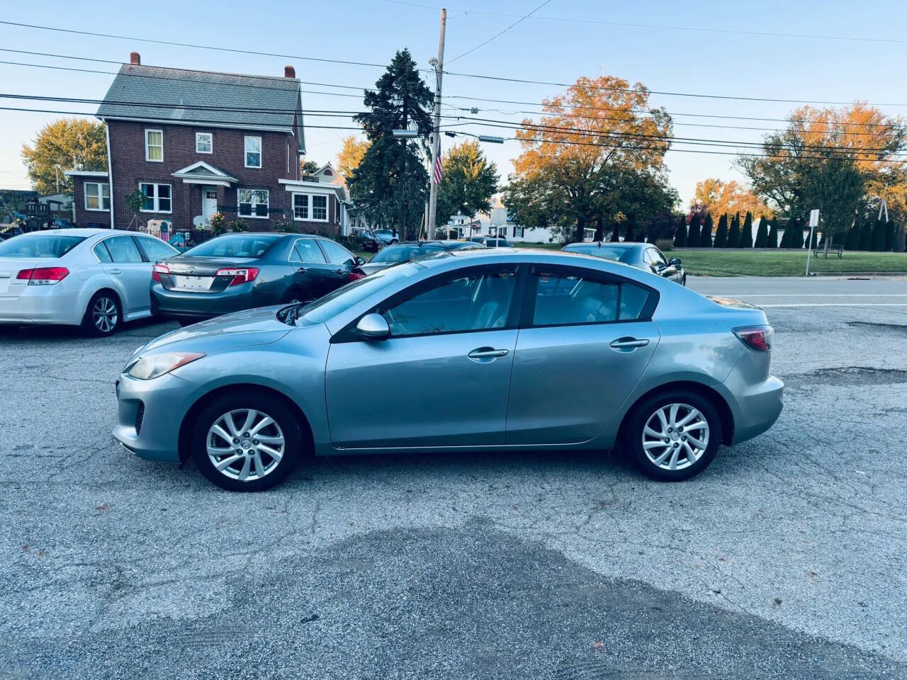 Used 2012 MAZDA MAZDA3 i Touring FWD image 5