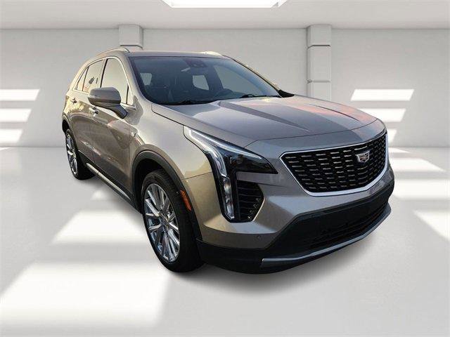 Used 2023 Cadillac XT4 Premium Luxury w/ Enhanced Visibility Package image 3