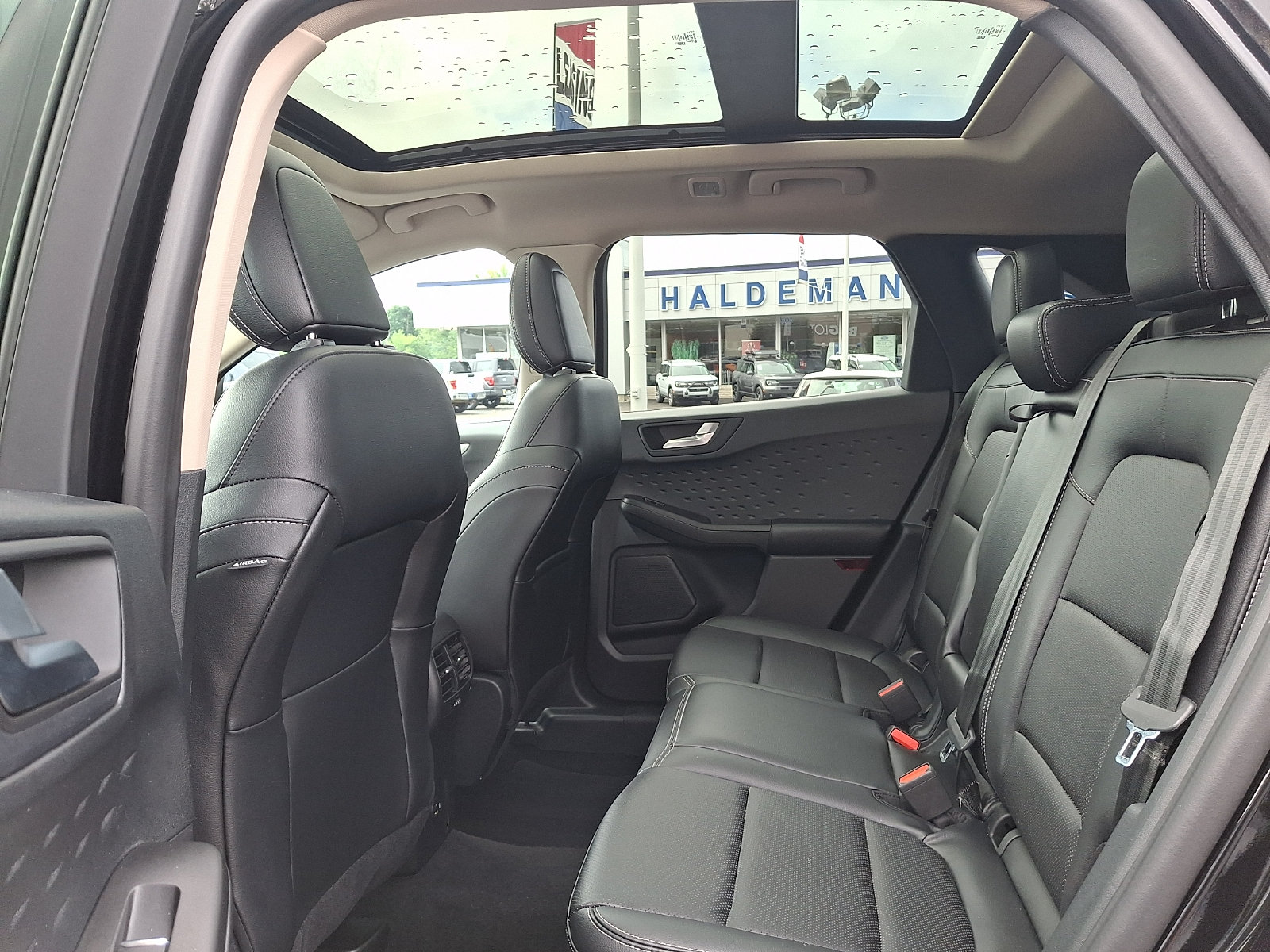 Certified 2020 Ford Escape SEL FWD image 11